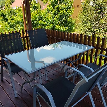 Ferienwohnung Henrietta Apartmanhaz Zalakaros Exterior foto