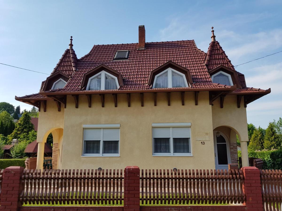 Ferienwohnung Henrietta Apartmanhaz Zalakaros Exterior foto